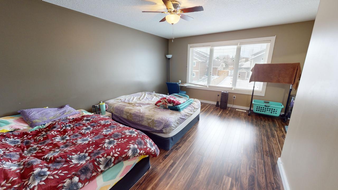 4133 42 St
