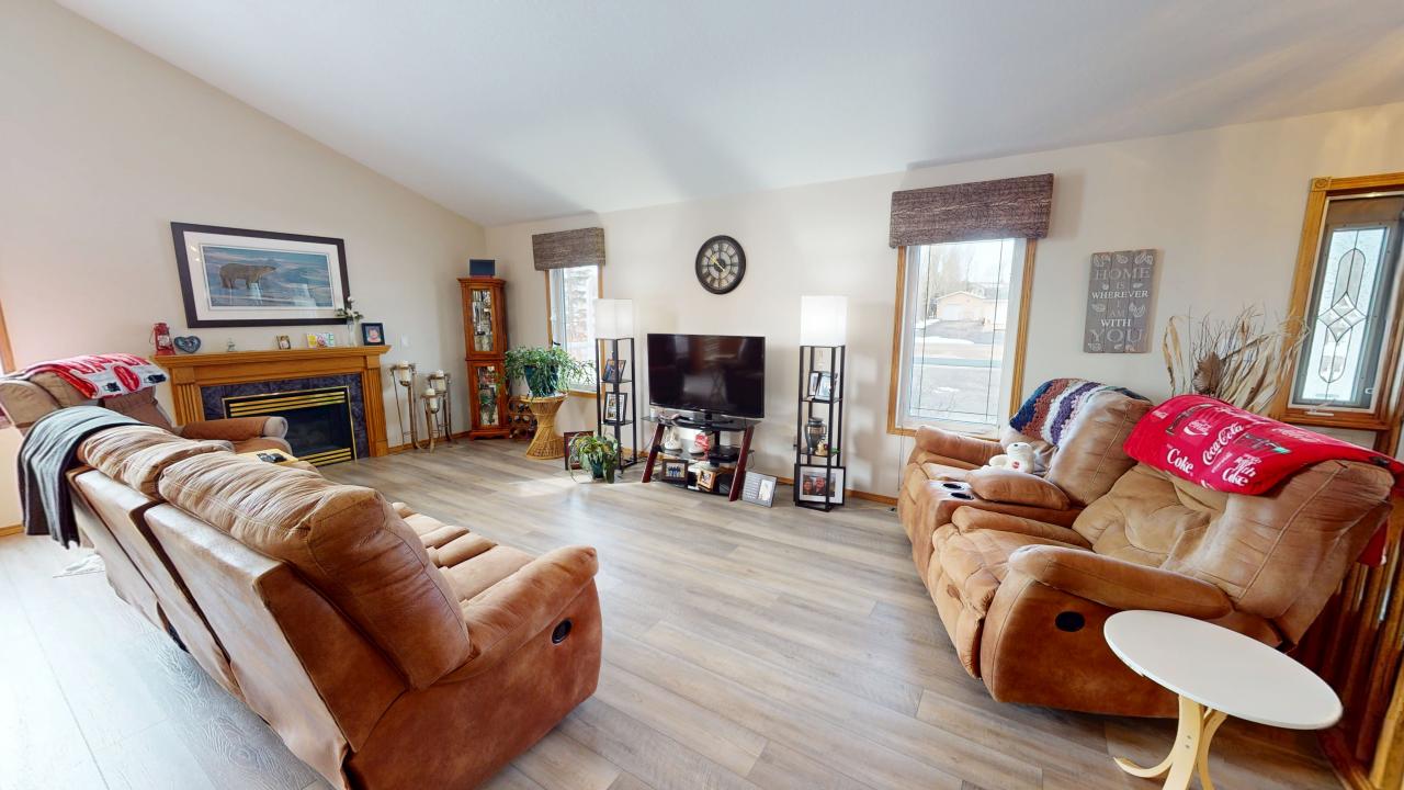 1-7229 TWP RD 492
