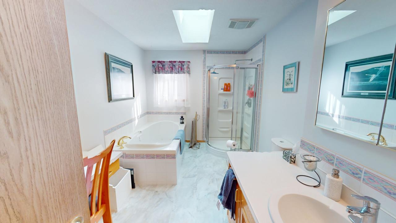 1-7229 TWP RD 492