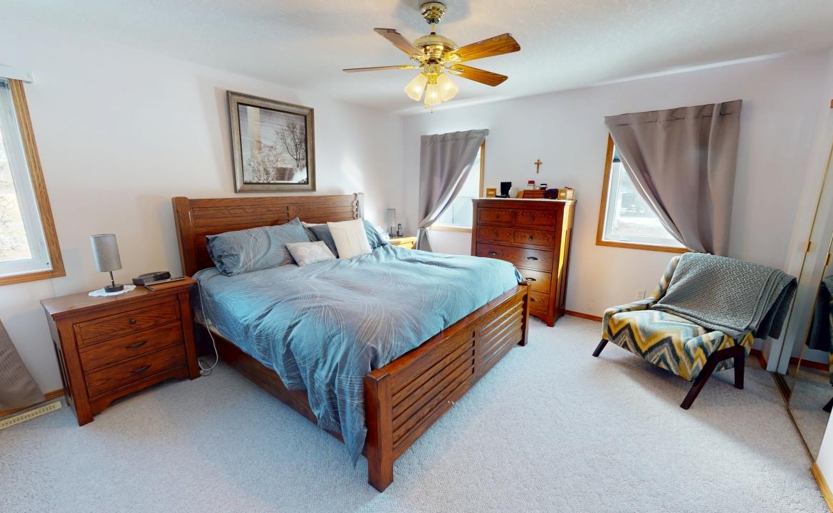 1-7229 TWP RD 492