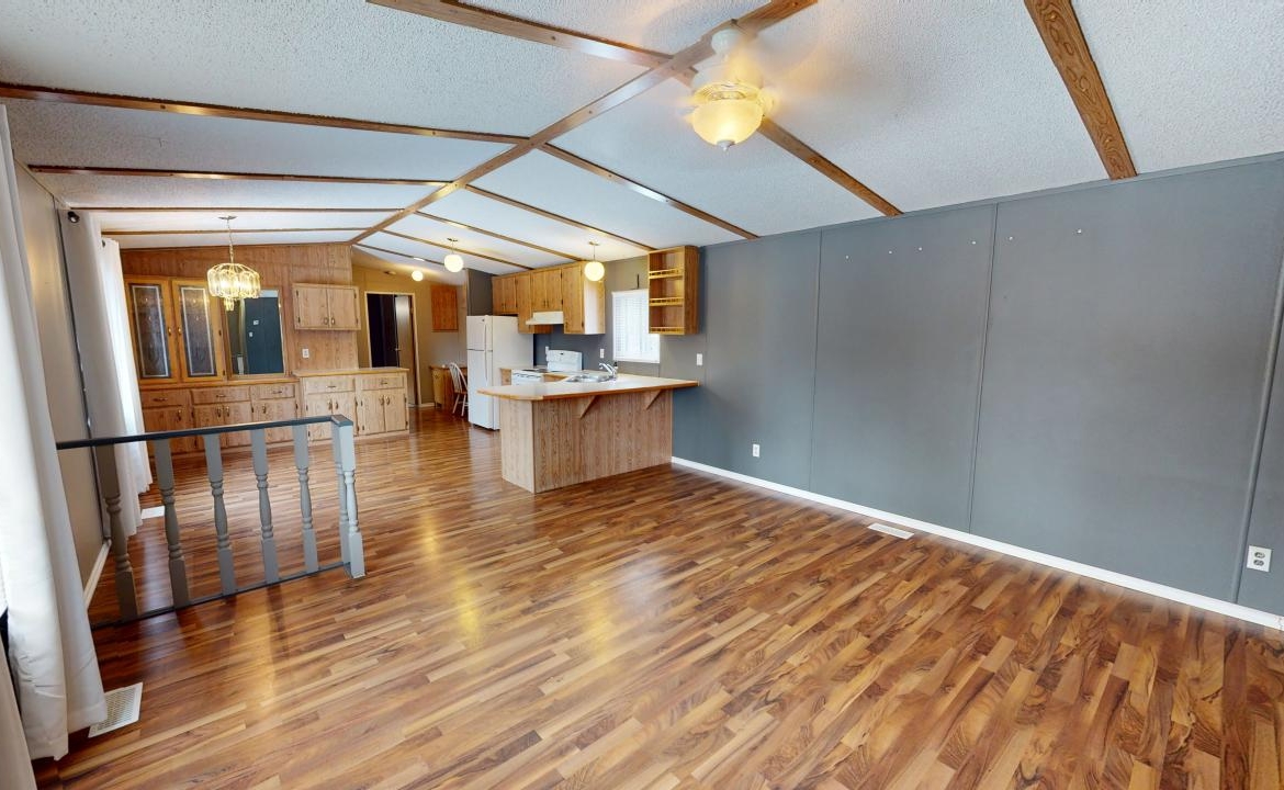 8321A TWP RD 492