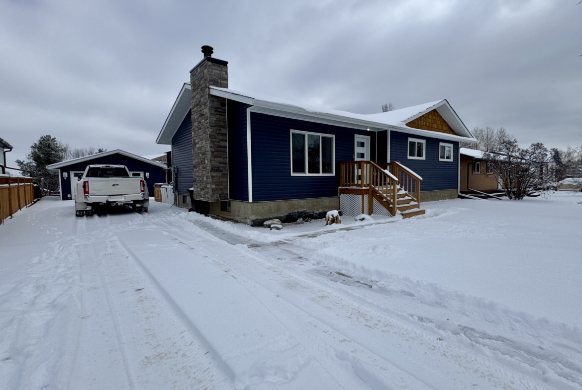 4408 55 Ave