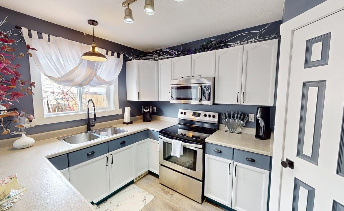 5016 43 ST