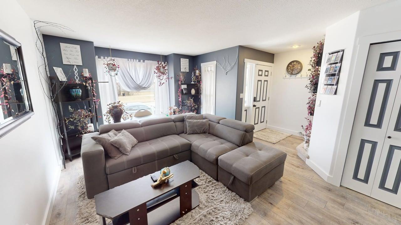 5016 43 ST
