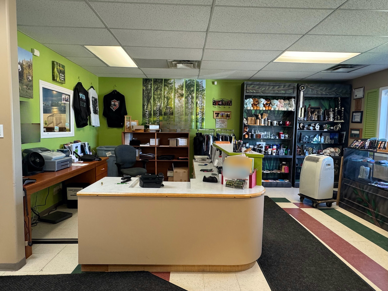5215 Industrial Rd