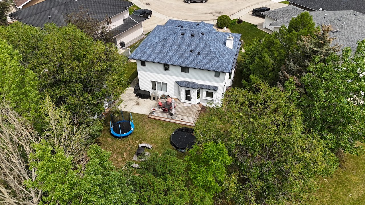 4121 46 Ave