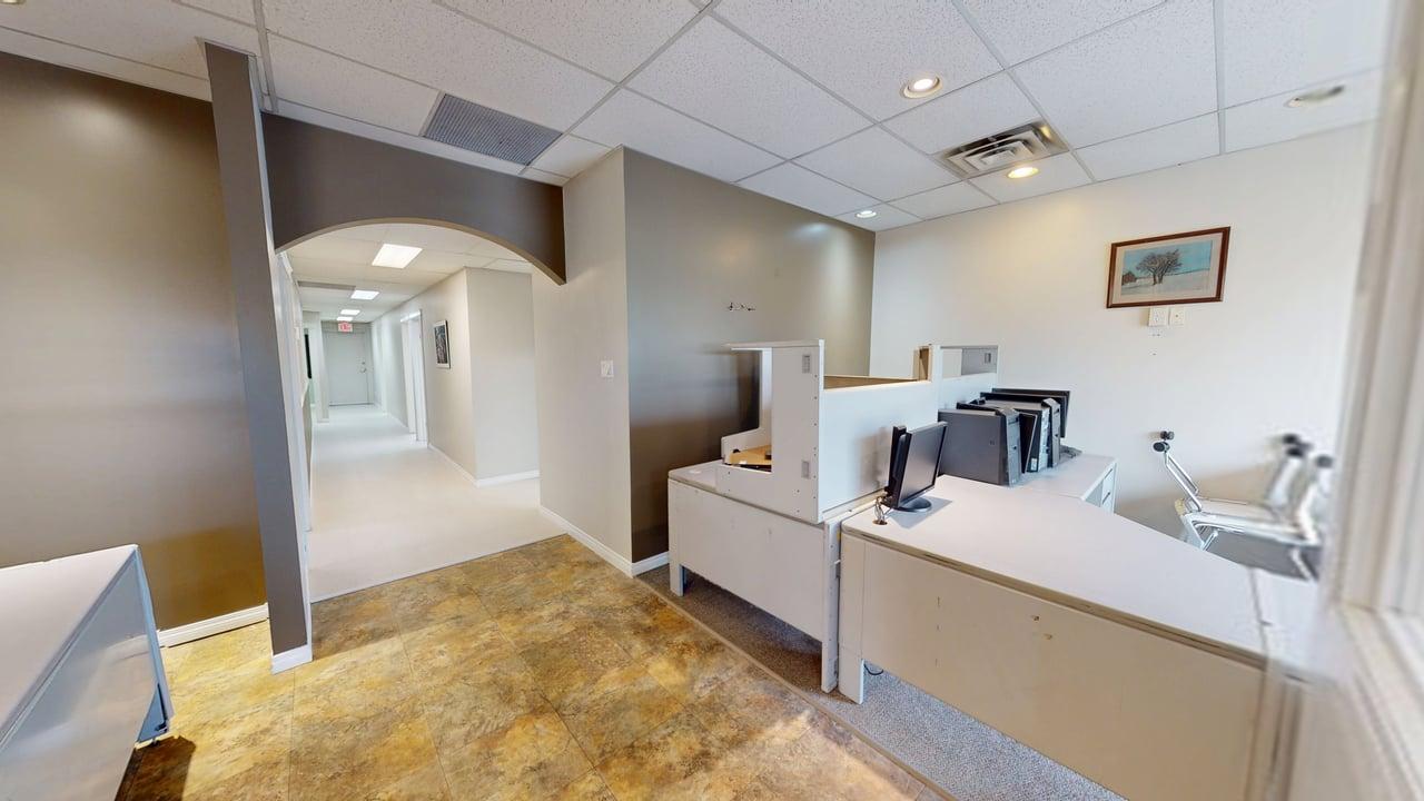 #2 5211 50 St