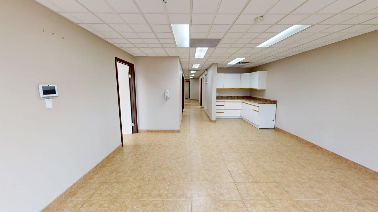 #3 5211 50 St