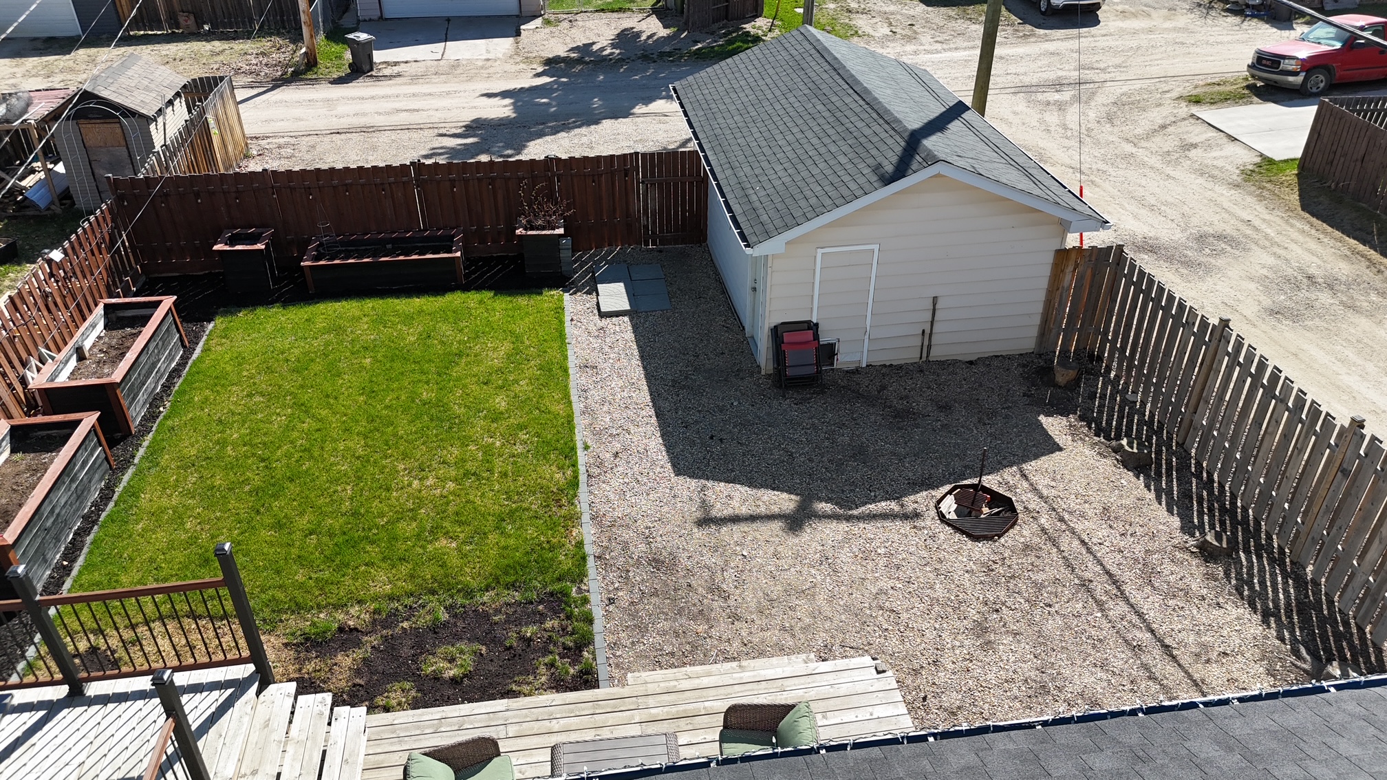 4901 44 St