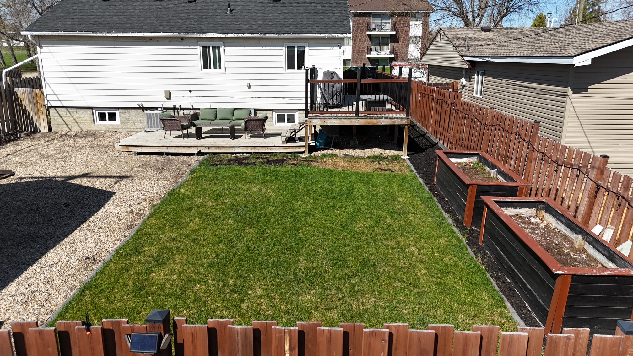 4901 44 St