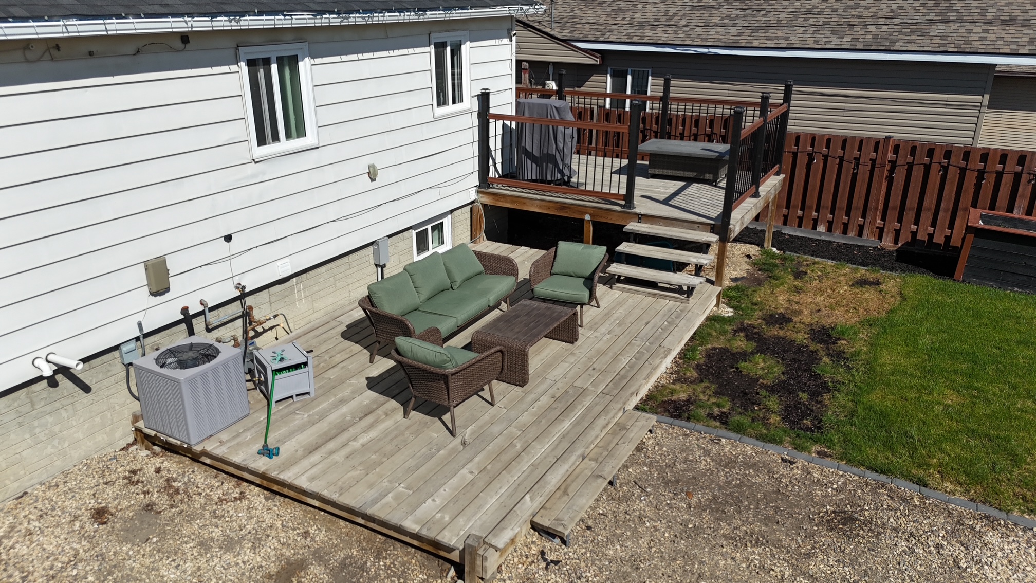 4901 44 St