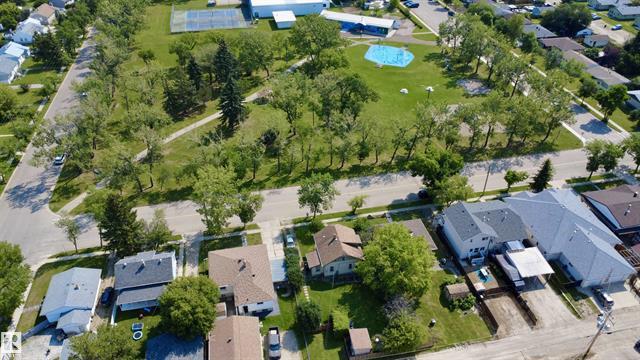 5040 49 ST