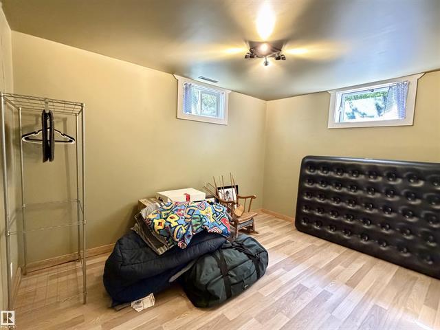 5040 49 ST