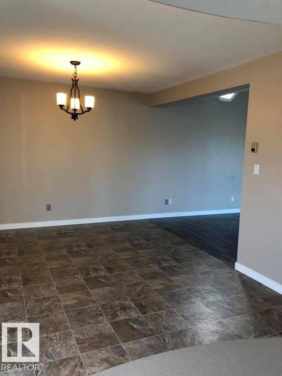4805 47 St