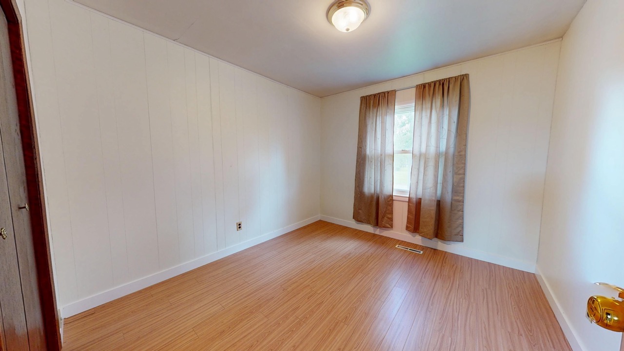 5044 49 St