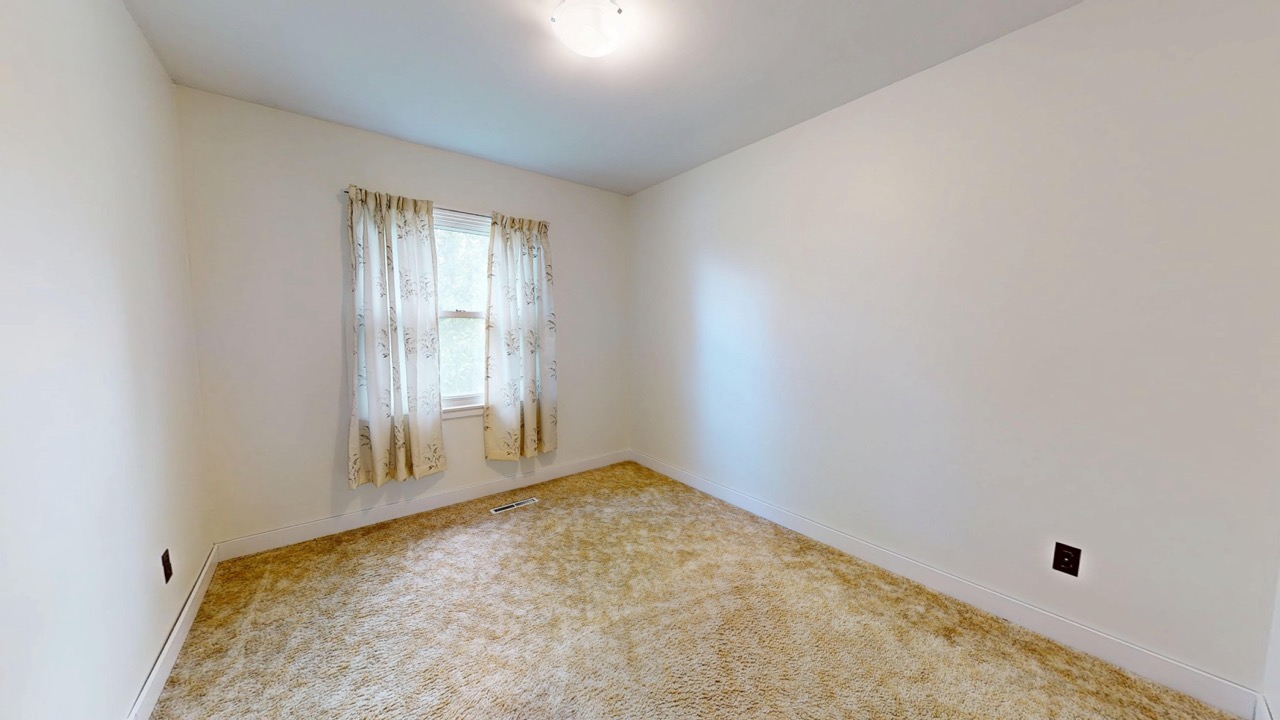 5044 49 St