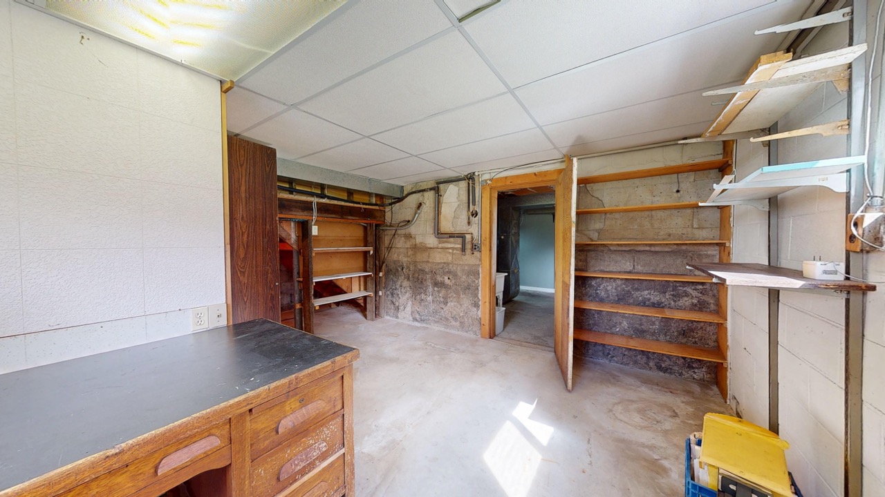 5044 49 St