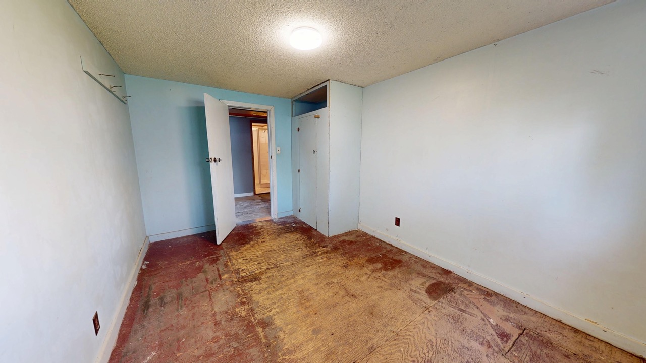 5044 49 St