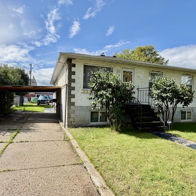 5044 49 St