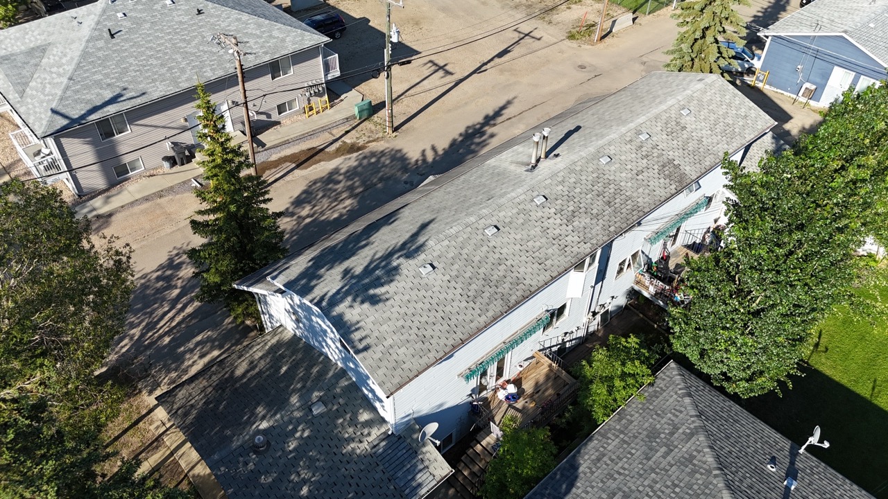 4805 47 St