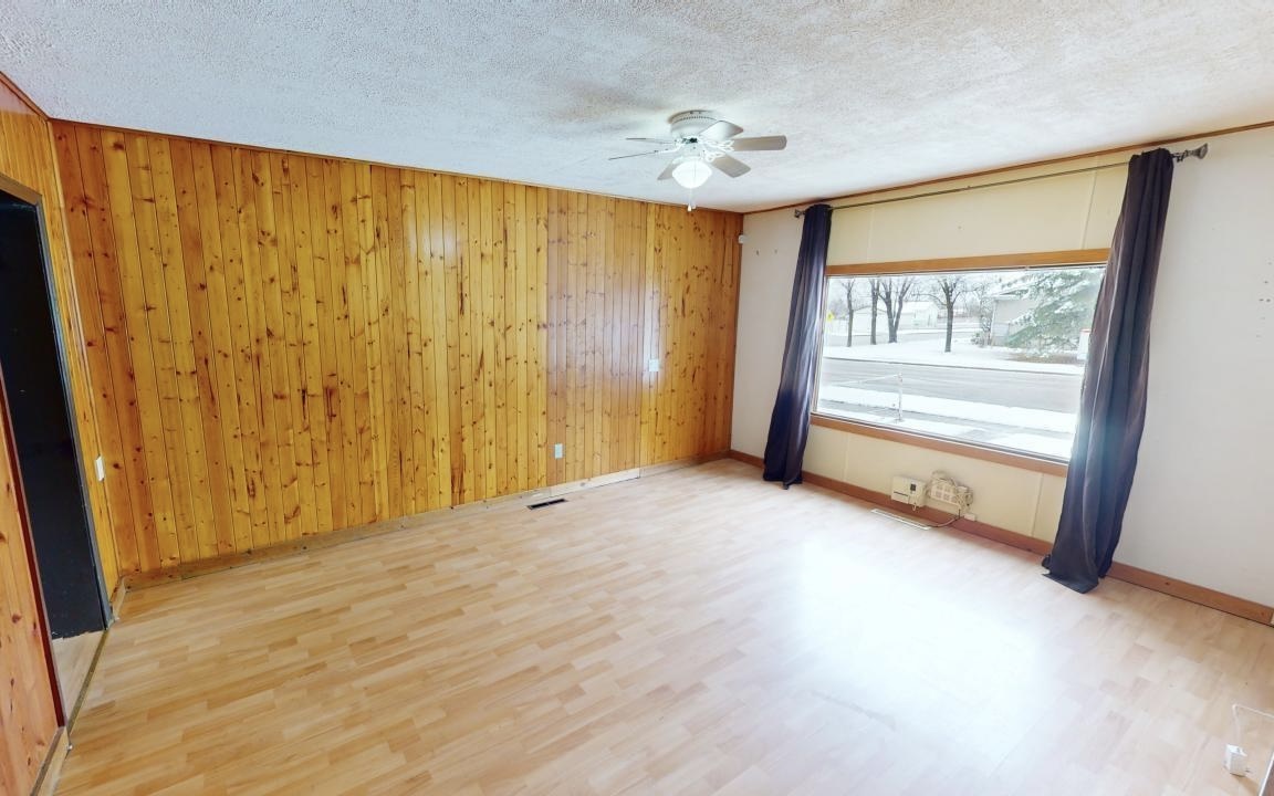 4708 47 Ave