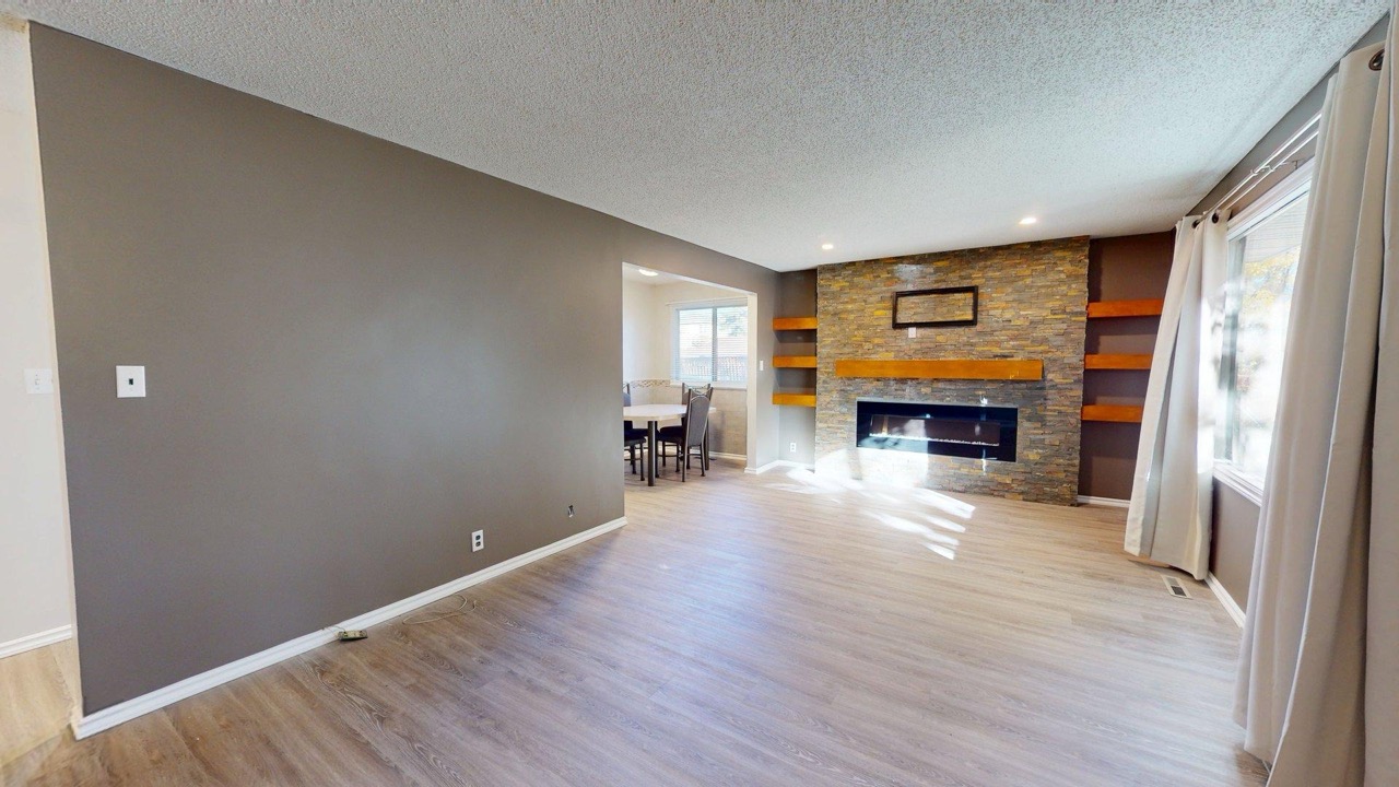 4738 49 ST