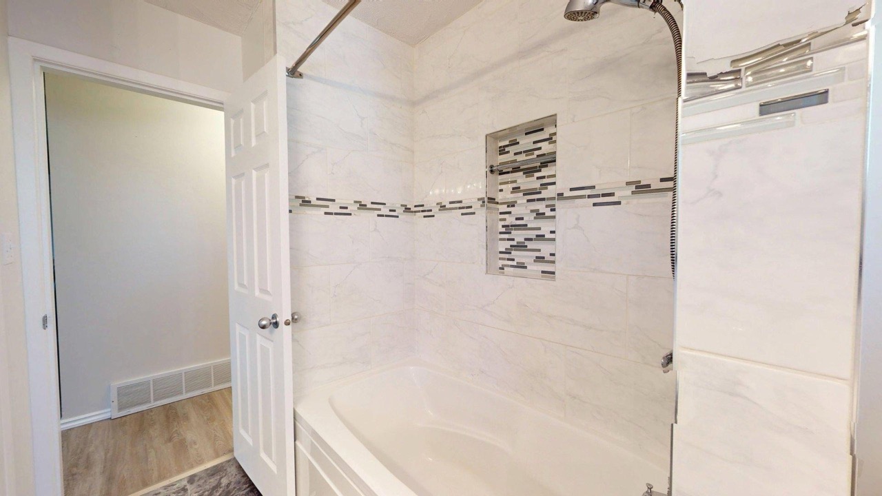 4738 49 ST
