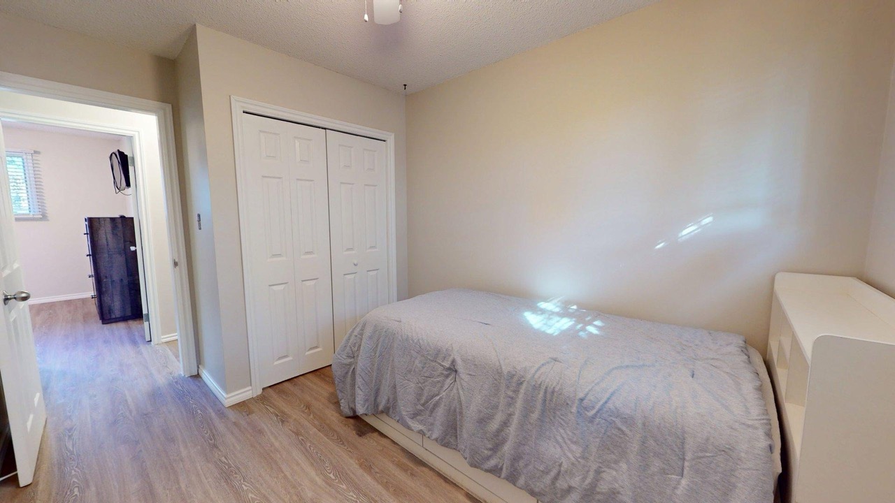 4738 49 ST