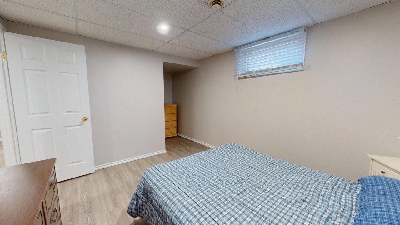 4738 49 ST