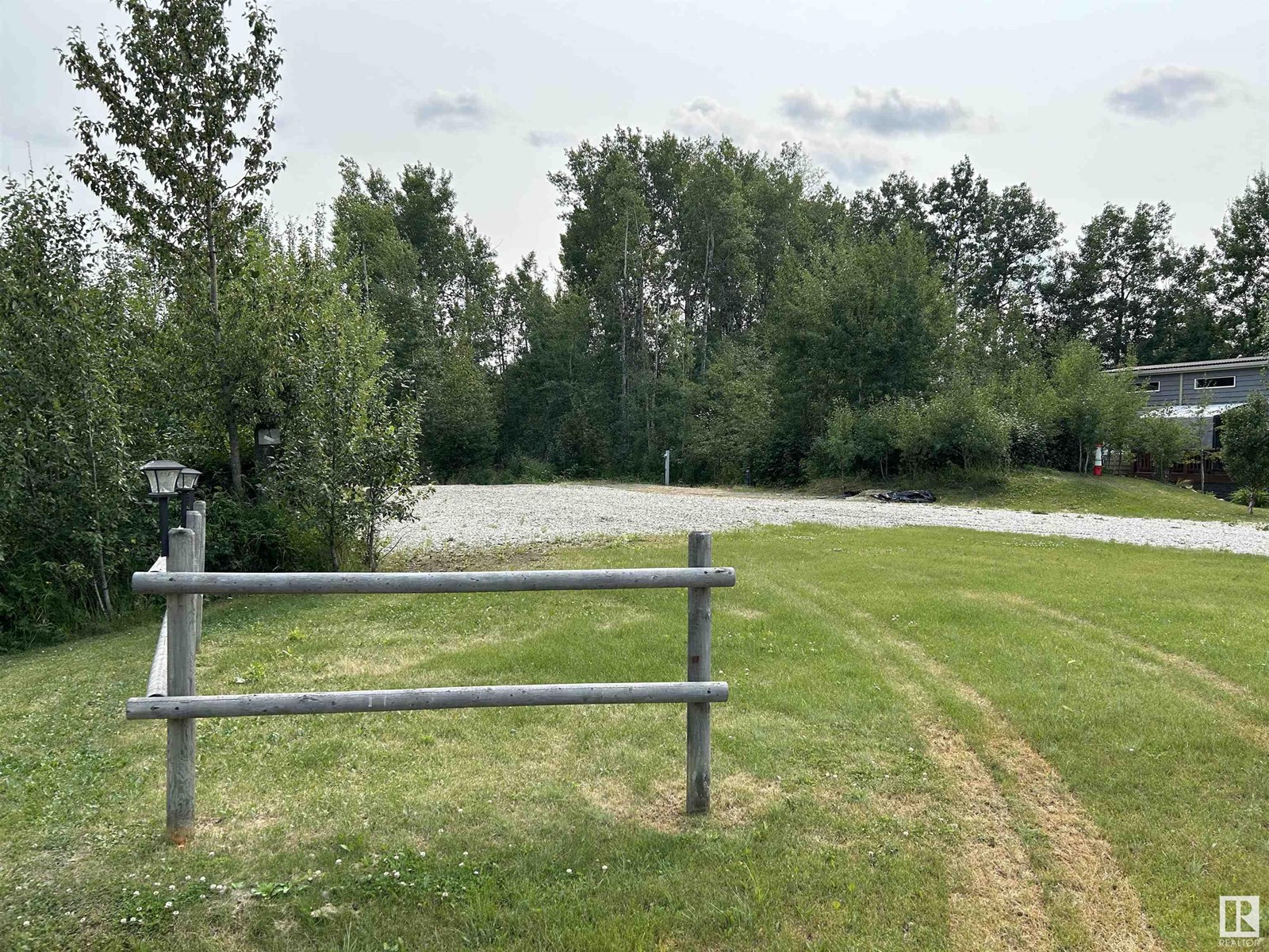 #4 Tamarack Trail, Rural Lac Ste. Anne County, Alberta  T0E 0L0 - Photo 1 - E4399879
