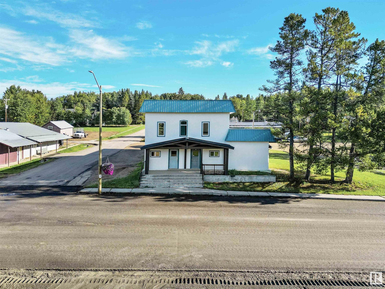 102 2 Av, Winfield, Alberta  T0C 2X0 - Photo 1 - E4406815
