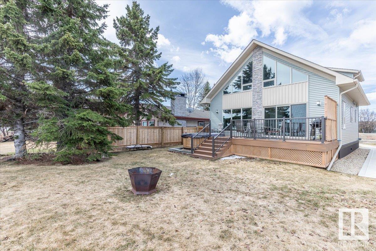 33 Lakeshore Dr, rural wetaskiwin county, Alberta