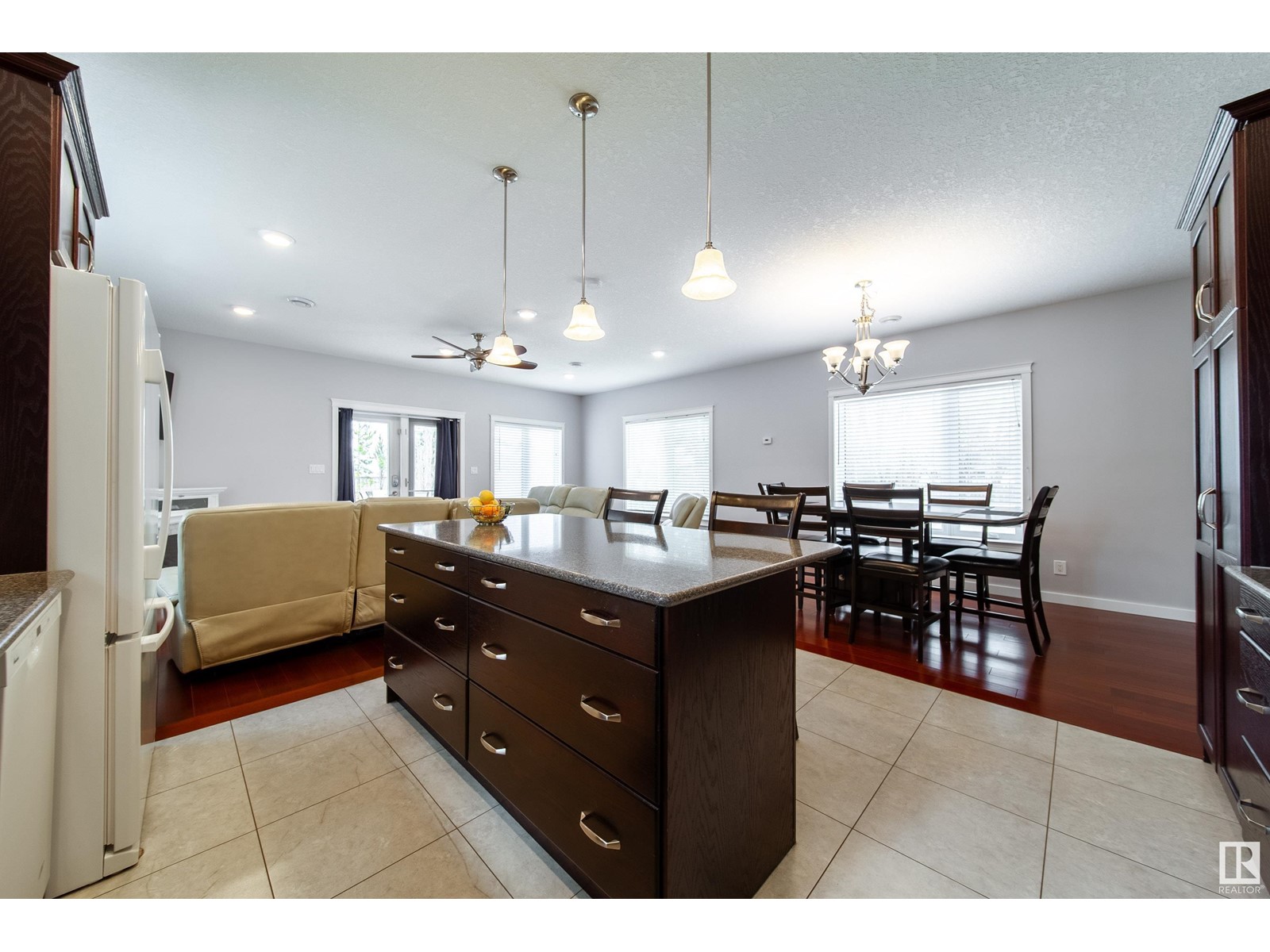 5503 50 Av, Rural Lac Ste. Anne County, Alberta  T0E 0A0 - Photo 19 - E4420963