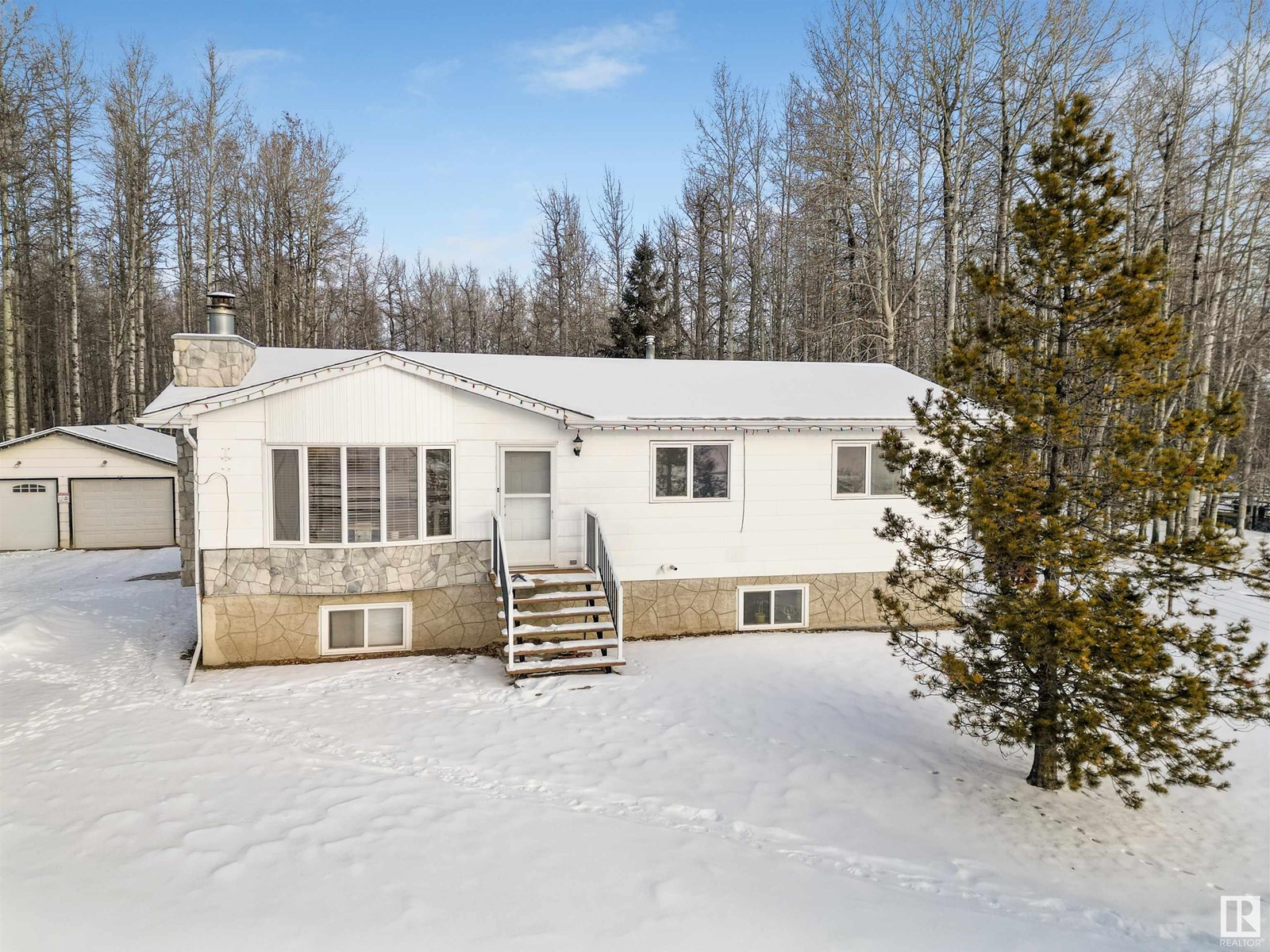 48311 Rge Road 83, Rural Brazeau County, Alberta  T0E 1Z0 - Photo 2 - E4421110