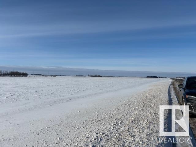 Hwy 39 Between Rr 261 & 262, Rural Leduc County, Alberta  T0C 0V0 - Photo 2 - E4421649
