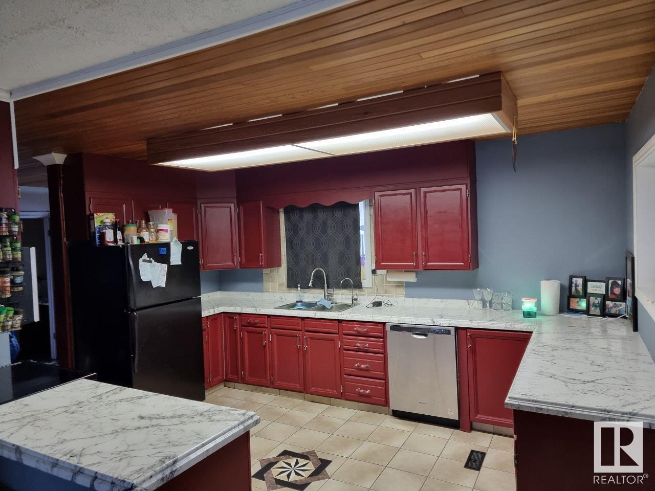 4822 48 St, Mayerthorpe, Alberta  T0E 1A0 - Photo 3 - E4422677
