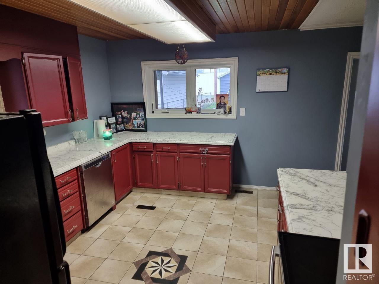 4822 48 St, Mayerthorpe, Alberta  T0E 1A0 - Photo 4 - E4422677