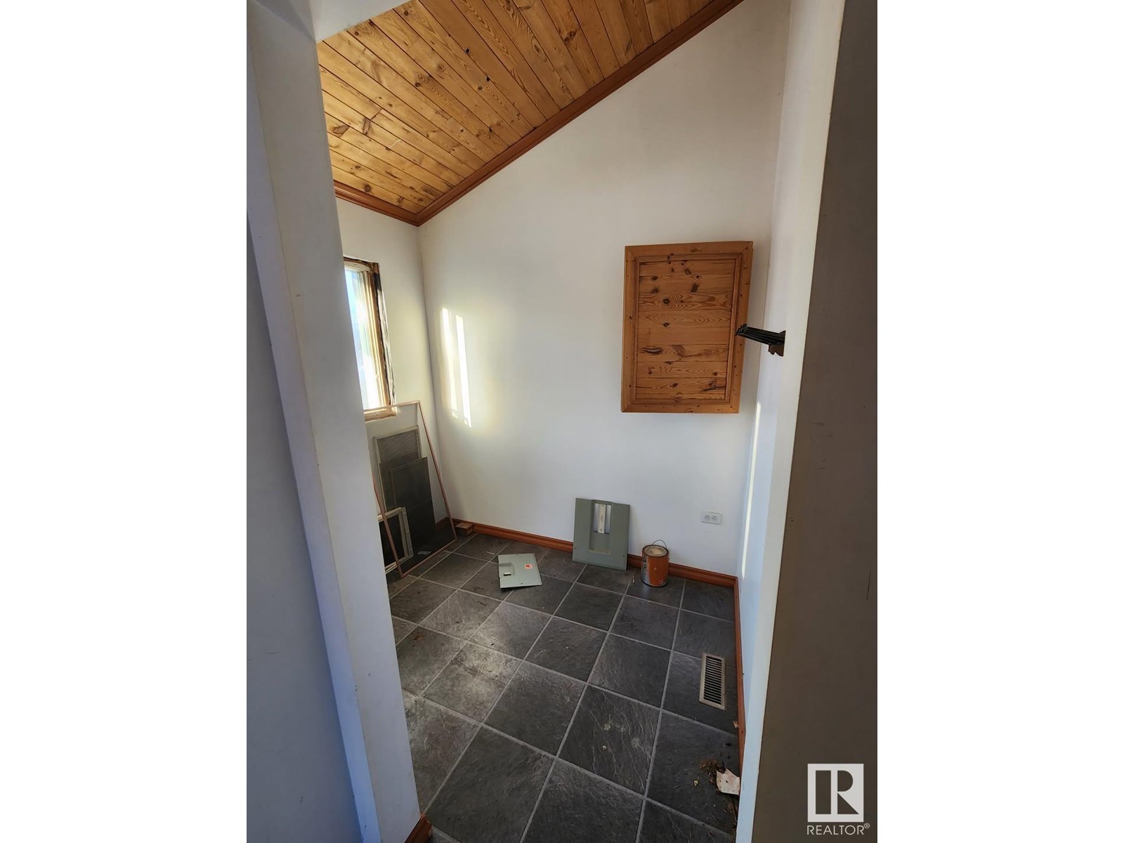9914 101 Av, Rural Lac Ste. Anne County, Alberta  T0E 0L0 - Photo 31 - E4422697