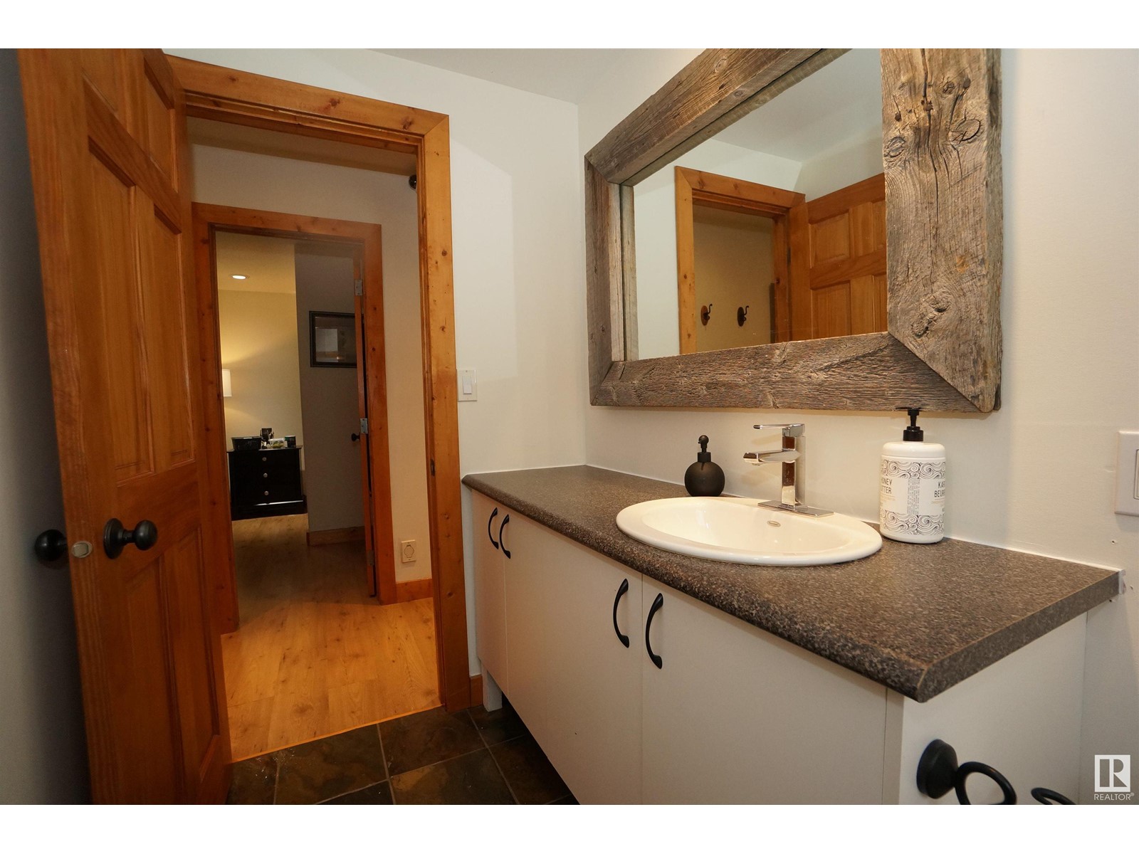 214 Oscar Wikstrom Dr, Rural Lac Ste. Anne County, Alberta  T0E 0L0 - Photo 11 - E4423744
