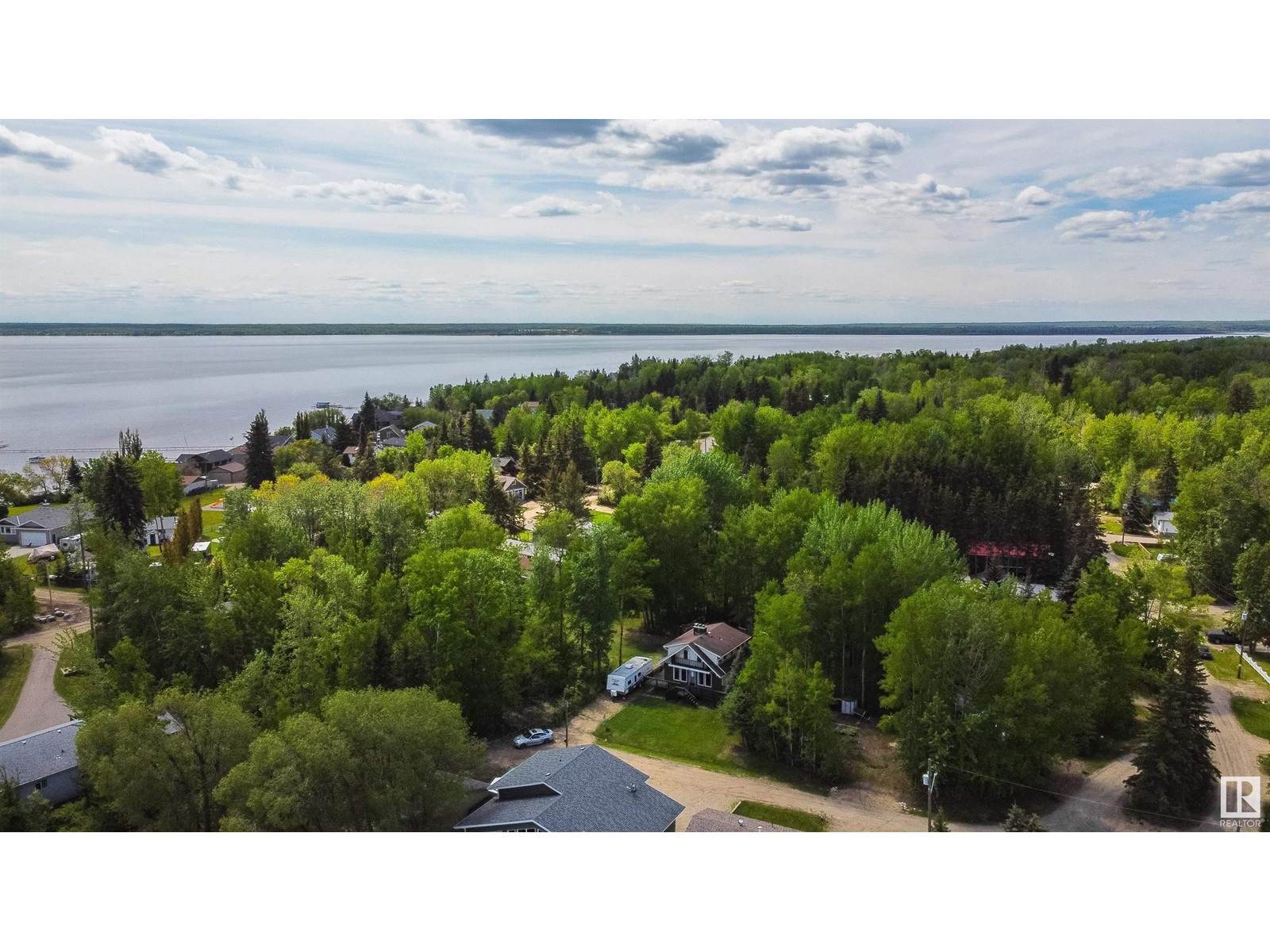 329 3 ST, rural lac ste. anne county, Alberta
