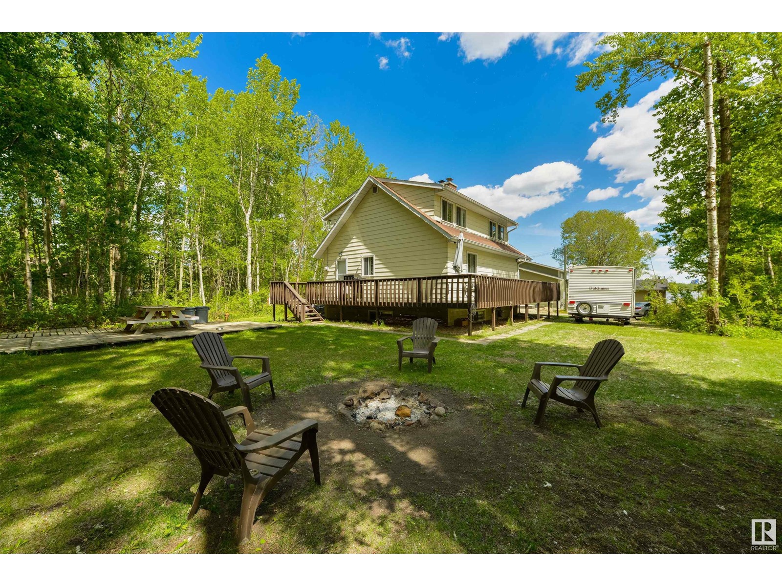 329 3 St, Rural Lac Ste. Anne County, Alberta  T0E 1A0 - Photo 38 - E4423828