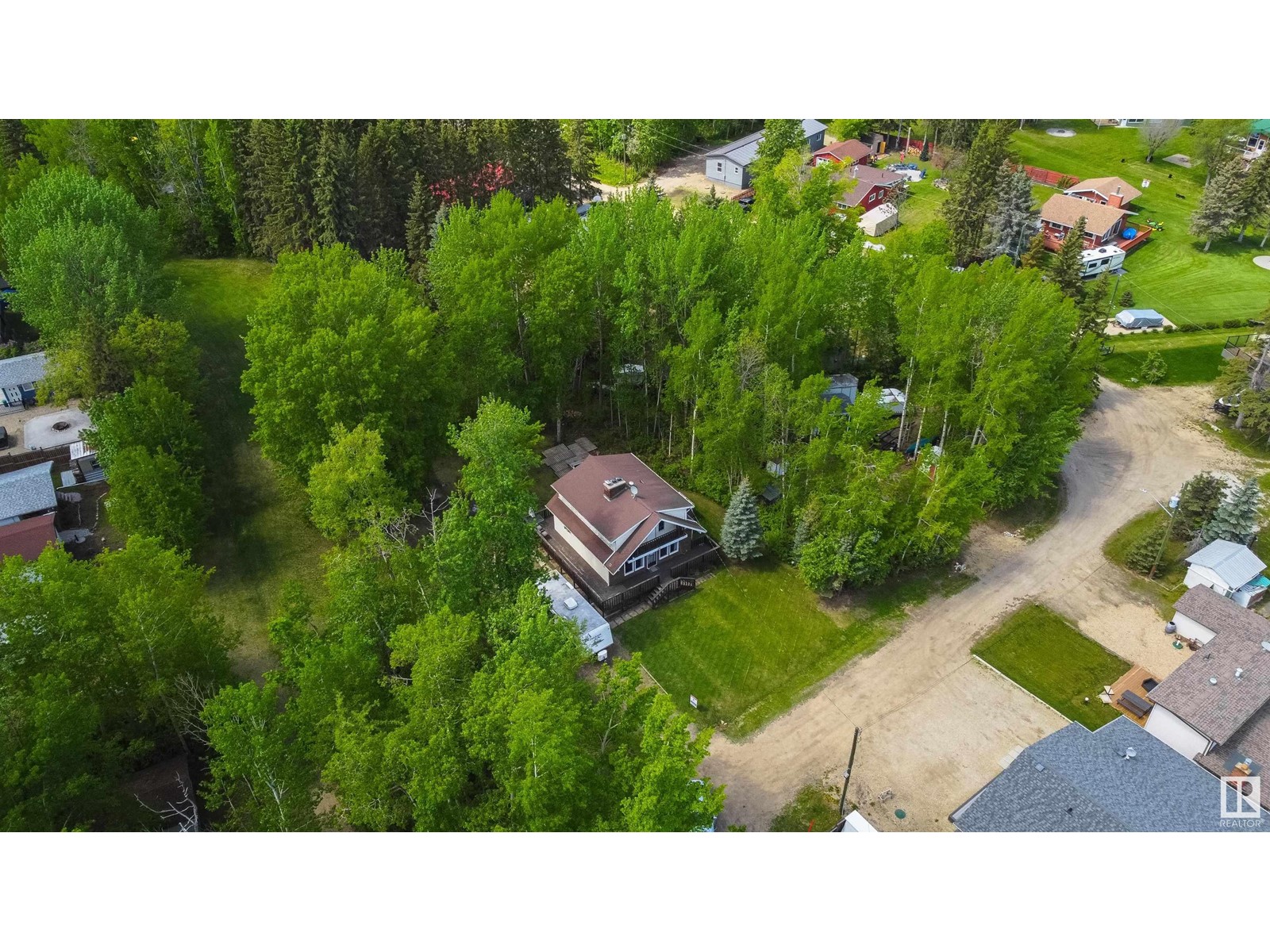 329 3 St, Rural Lac Ste. Anne County, Alberta  T0E 1A0 - Photo 48 - E4423828