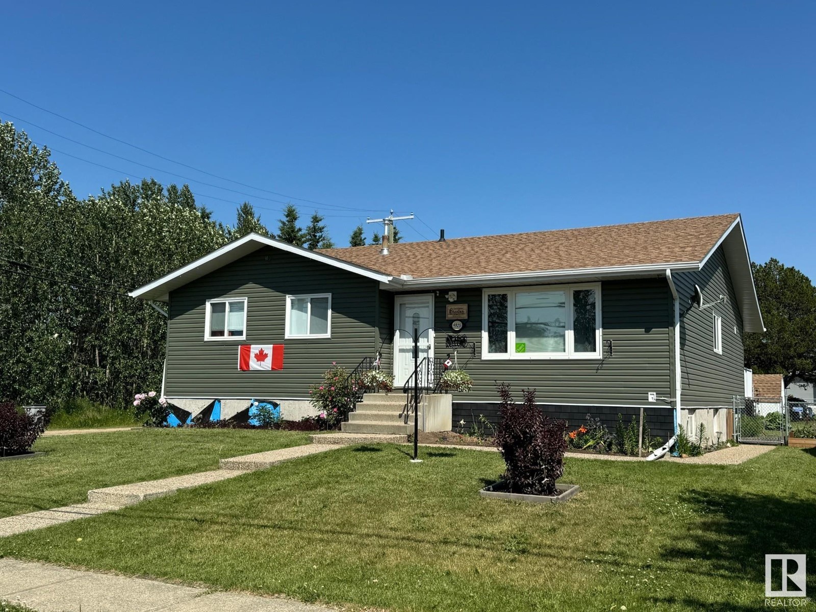 4925 52 St, Entwistle, Alberta  T0E 0S0 - Photo 1 - E4424737