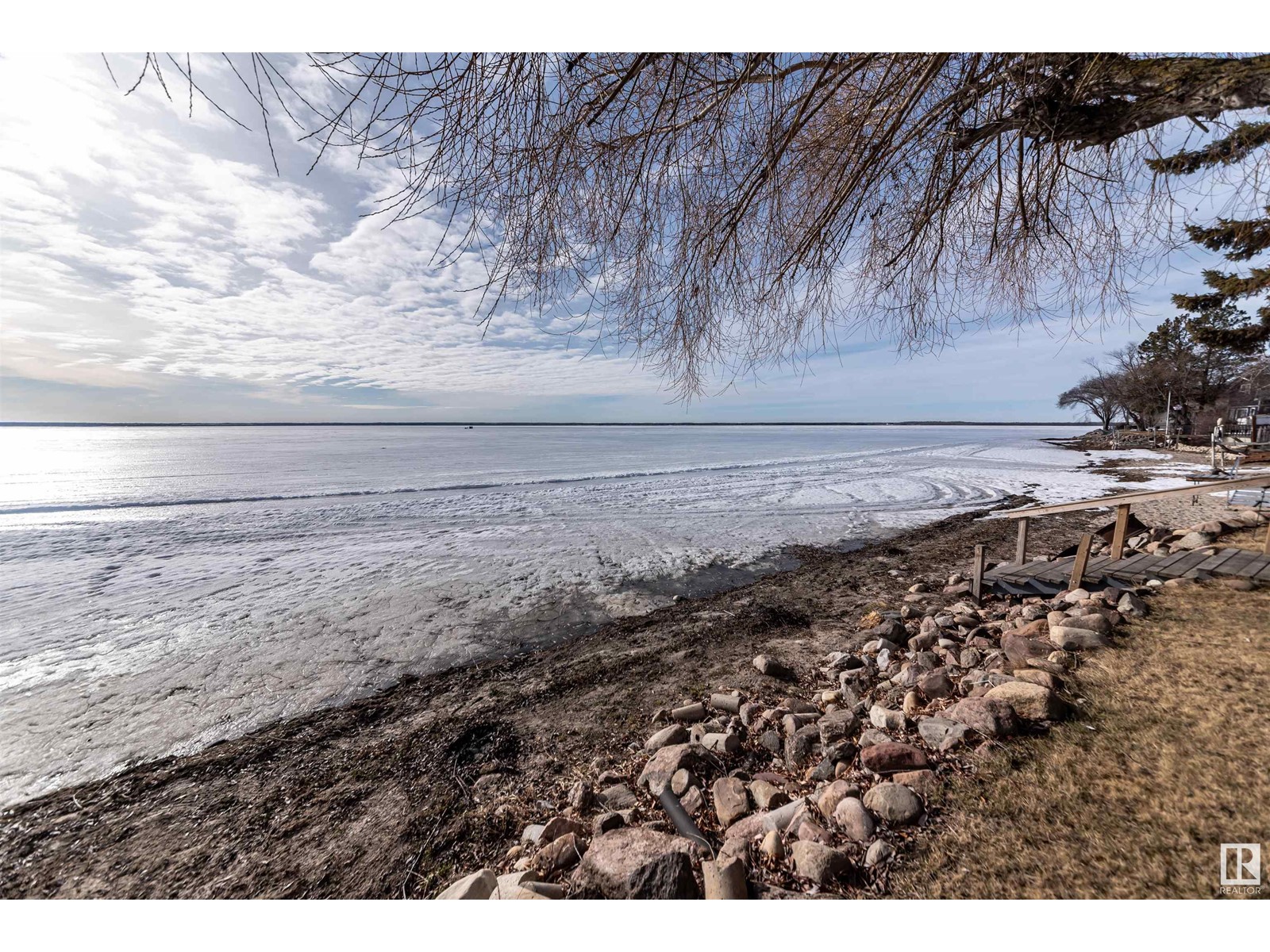 707 7 St, Rural Lac Ste. Anne County, Alberta  T0E 1V0 - Photo 43 - E4424785