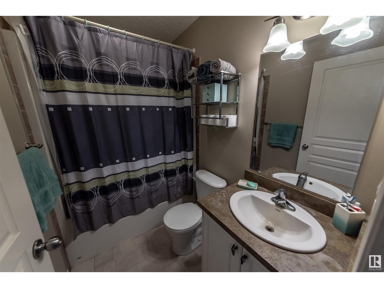 5719 Ste Anne Tr, Rural Lac Ste. Anne County, Alberta  T0E 0A0 - Photo 16 - E4425881