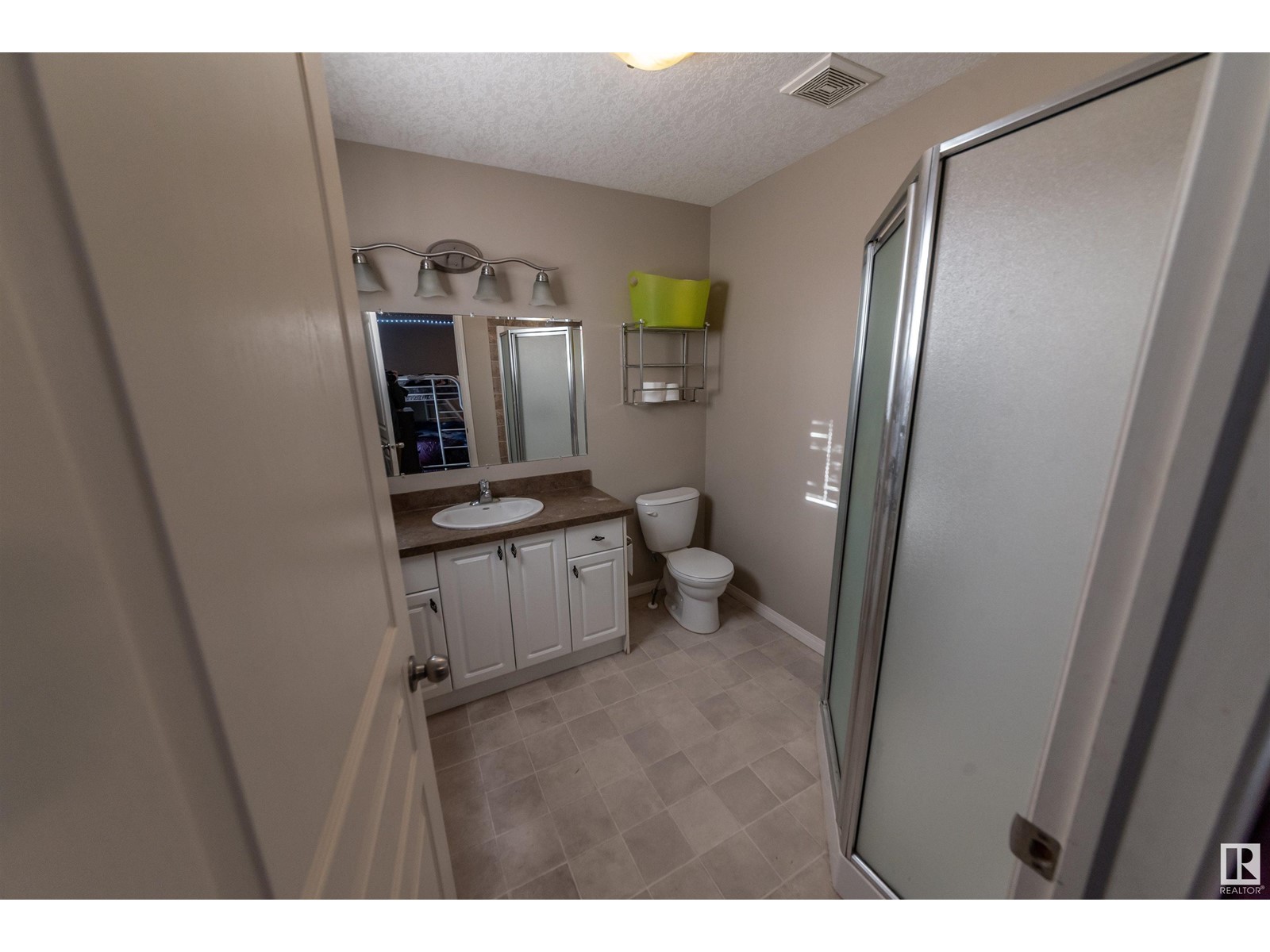 5719 Ste Anne Tr, Rural Lac Ste. Anne County, Alberta  T0E 0A0 - Photo 17 - E4425881
