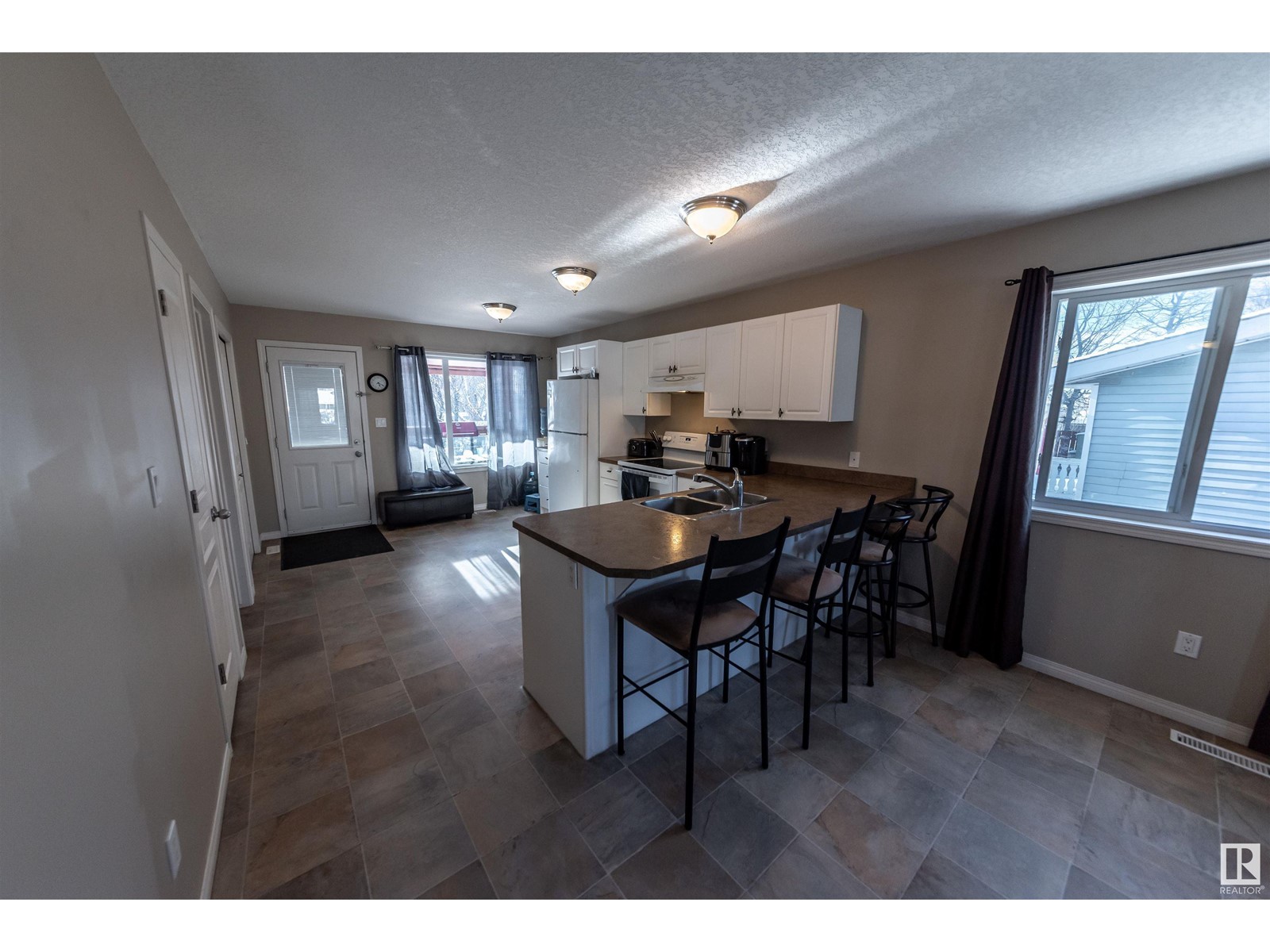5719 Ste Anne Tr, Rural Lac Ste. Anne County, Alberta  T0E 0A0 - Photo 6 - E4425881