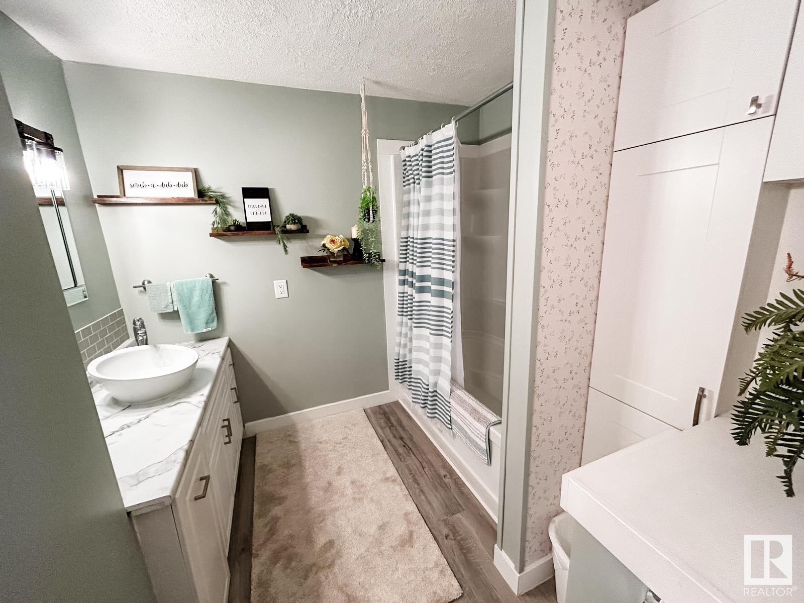 Unknown Address, ,     - Photo 14 - E4426107