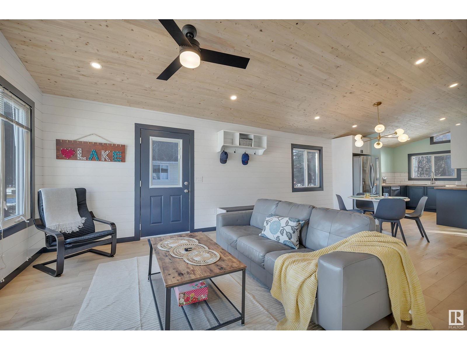 96 Grandview Beach, Rural Wetaskiwin County, Alberta  T0C 2V0 - Photo 6 - E4426248
