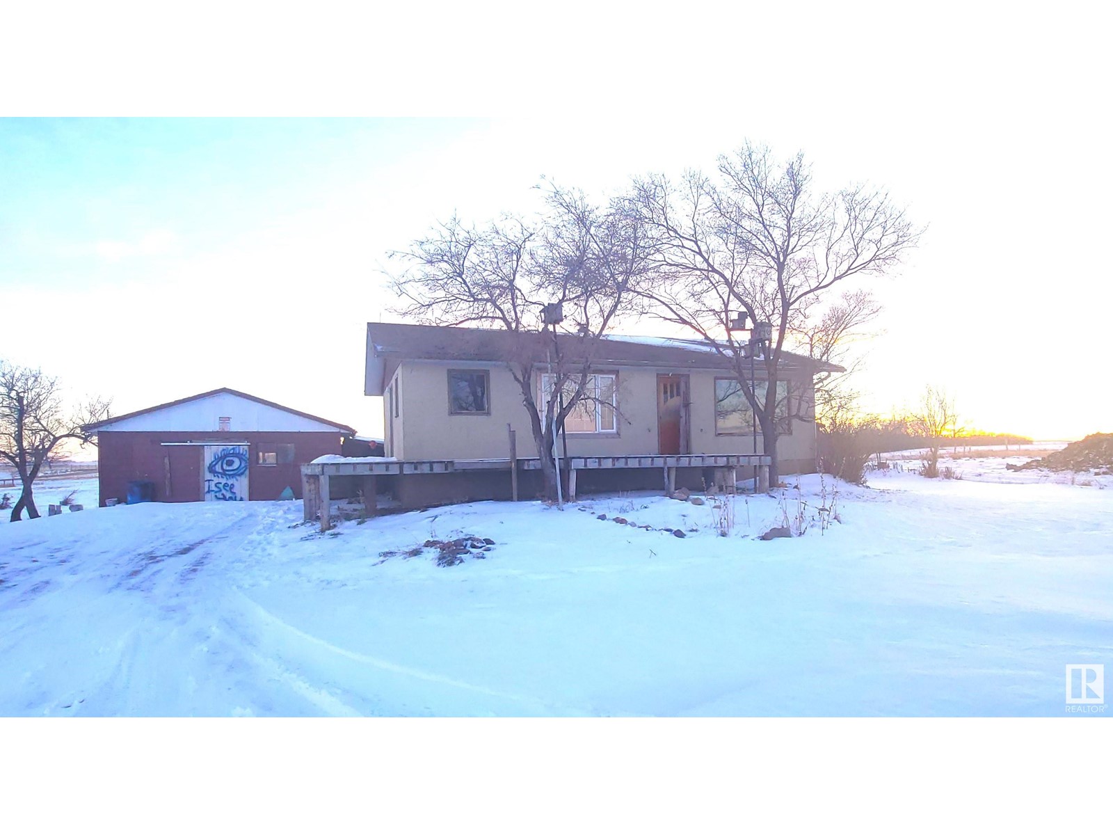 11301 Hwy 12, rural paintearth county, Alberta